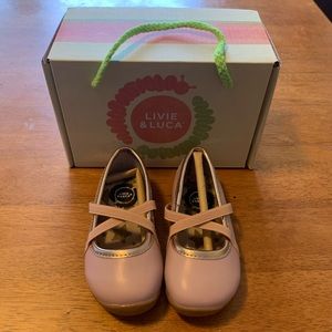 Livie & Luca flats